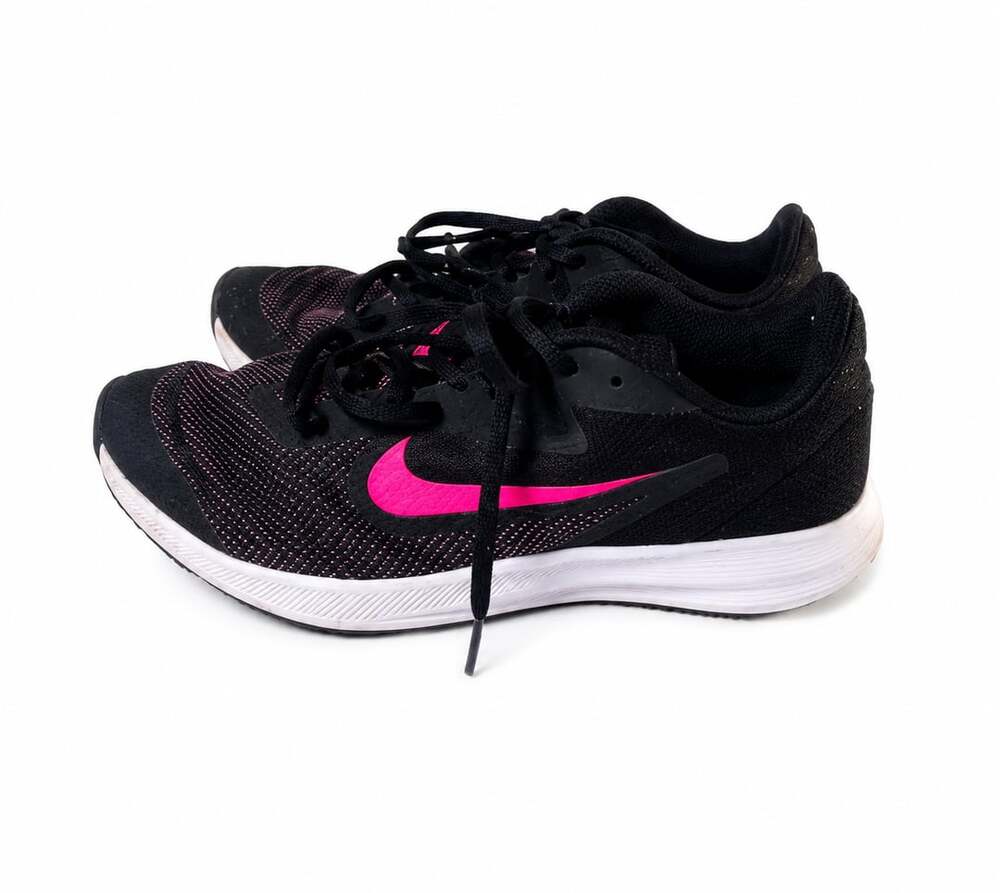 Nike Downshifter 9 Girls Size 4.5 athletic shoes in black and hot pink